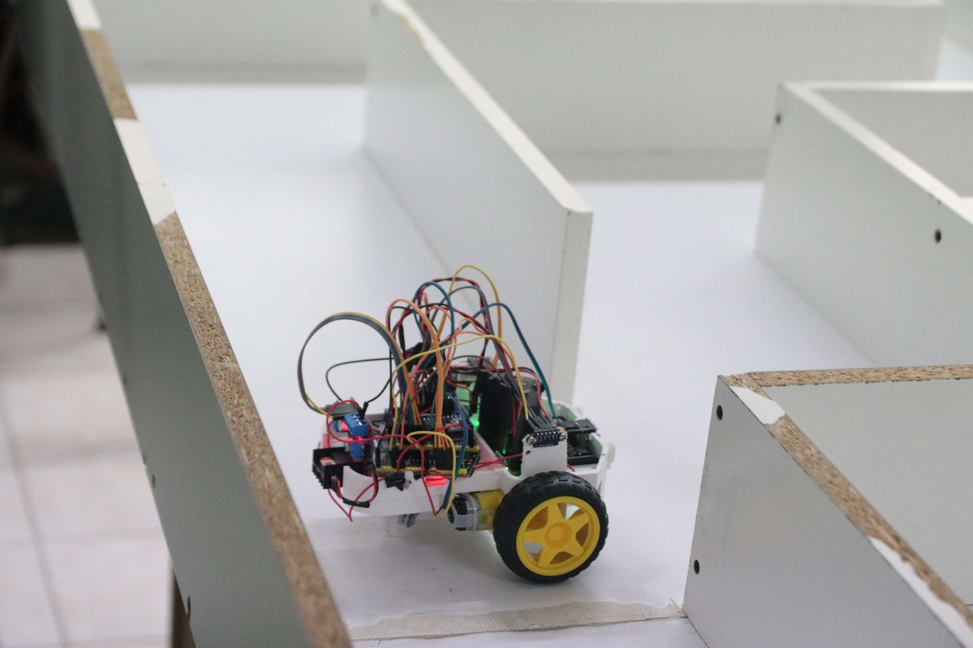 RoboTEC Gallery 200