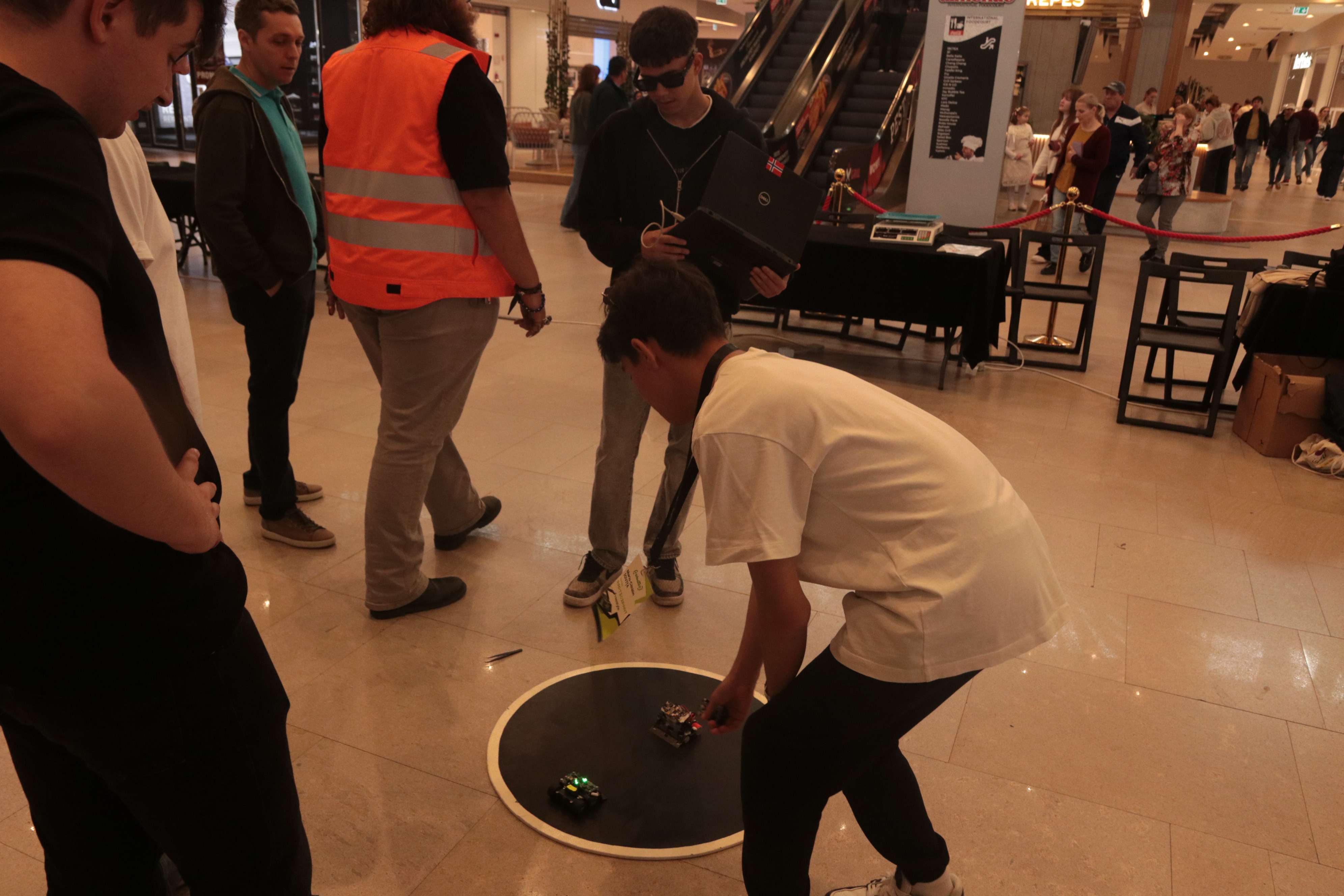 RoboTEC Gallery 207
